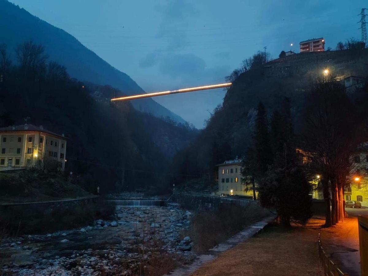 Dietro L'Angolo Sondrio Villa Екстериор снимка