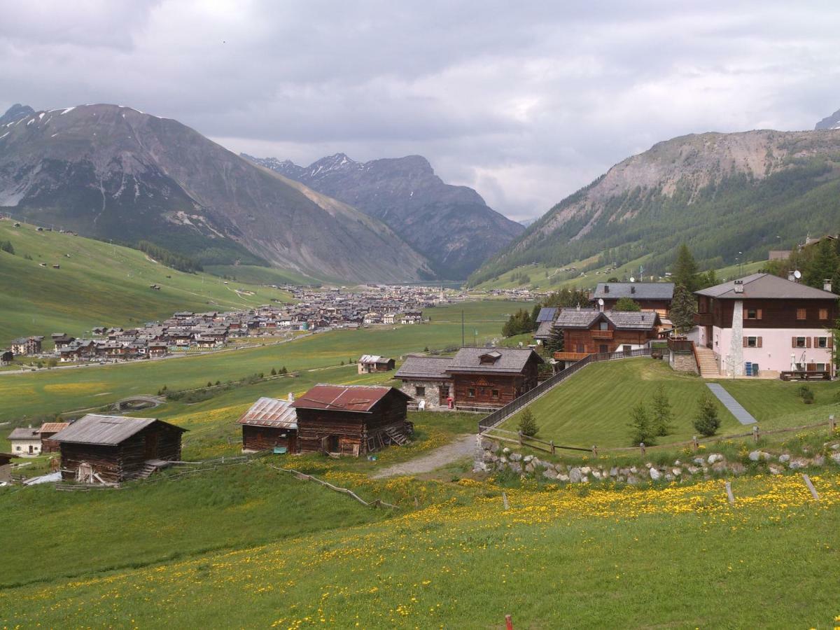 Dietro L'Angolo Sondrio Villa Екстериор снимка